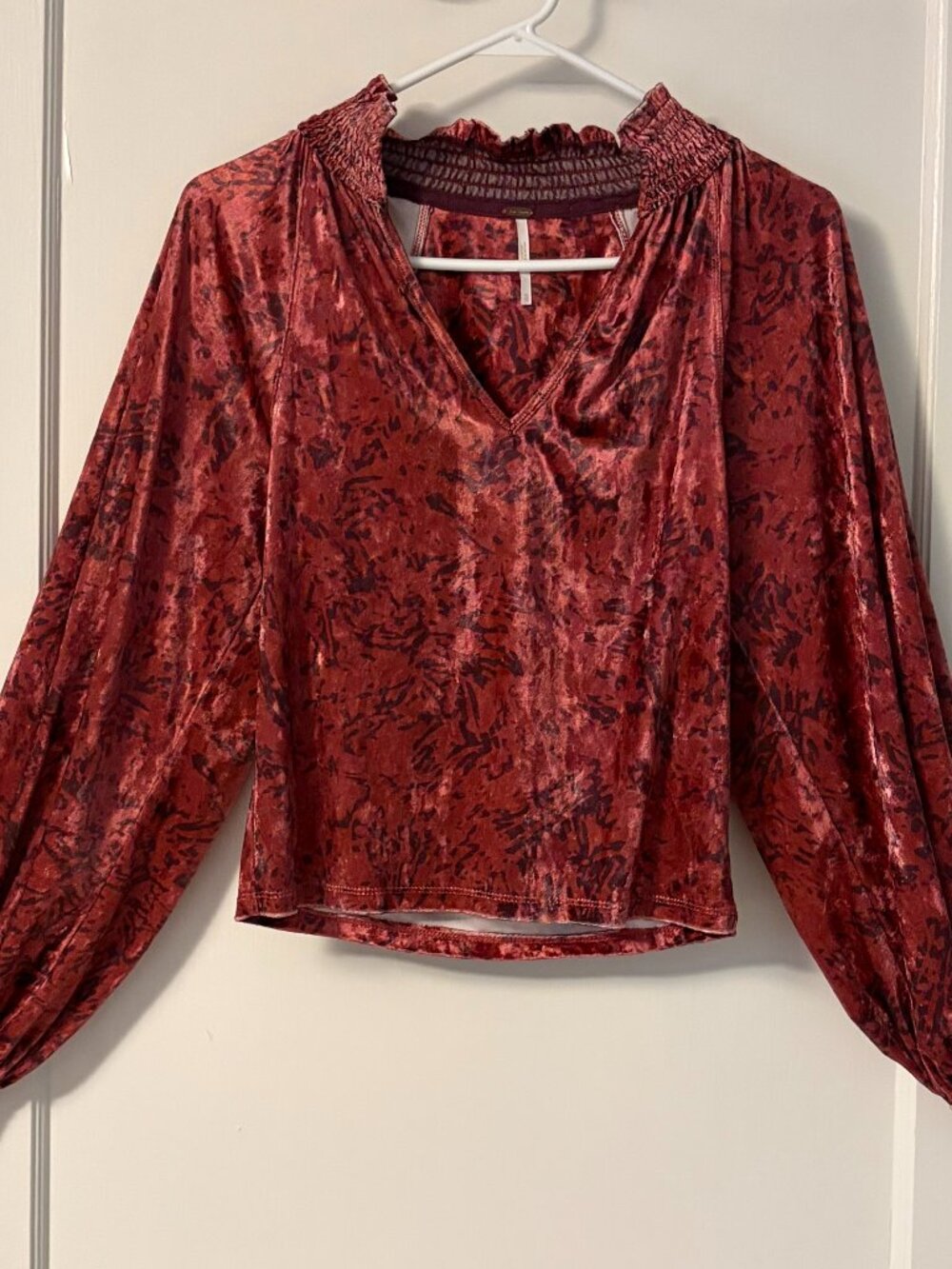 Free People Go Get 'Em Crushed Velvet Balloon Sleeve Blouse size XS bohemian